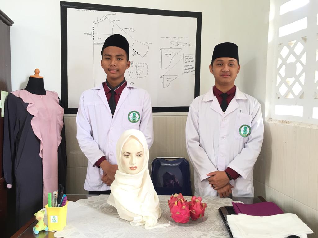 Inovasi Hijab Anti Kanker MA Unggulan Singa Putih